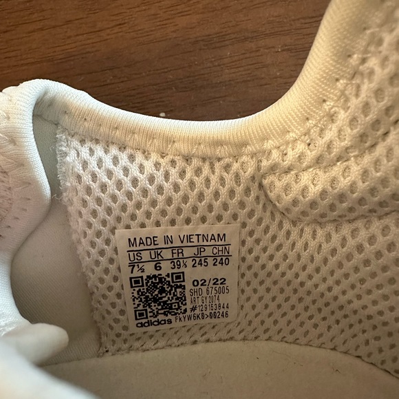 Adidas NMD R1 - Picture 6 of 7